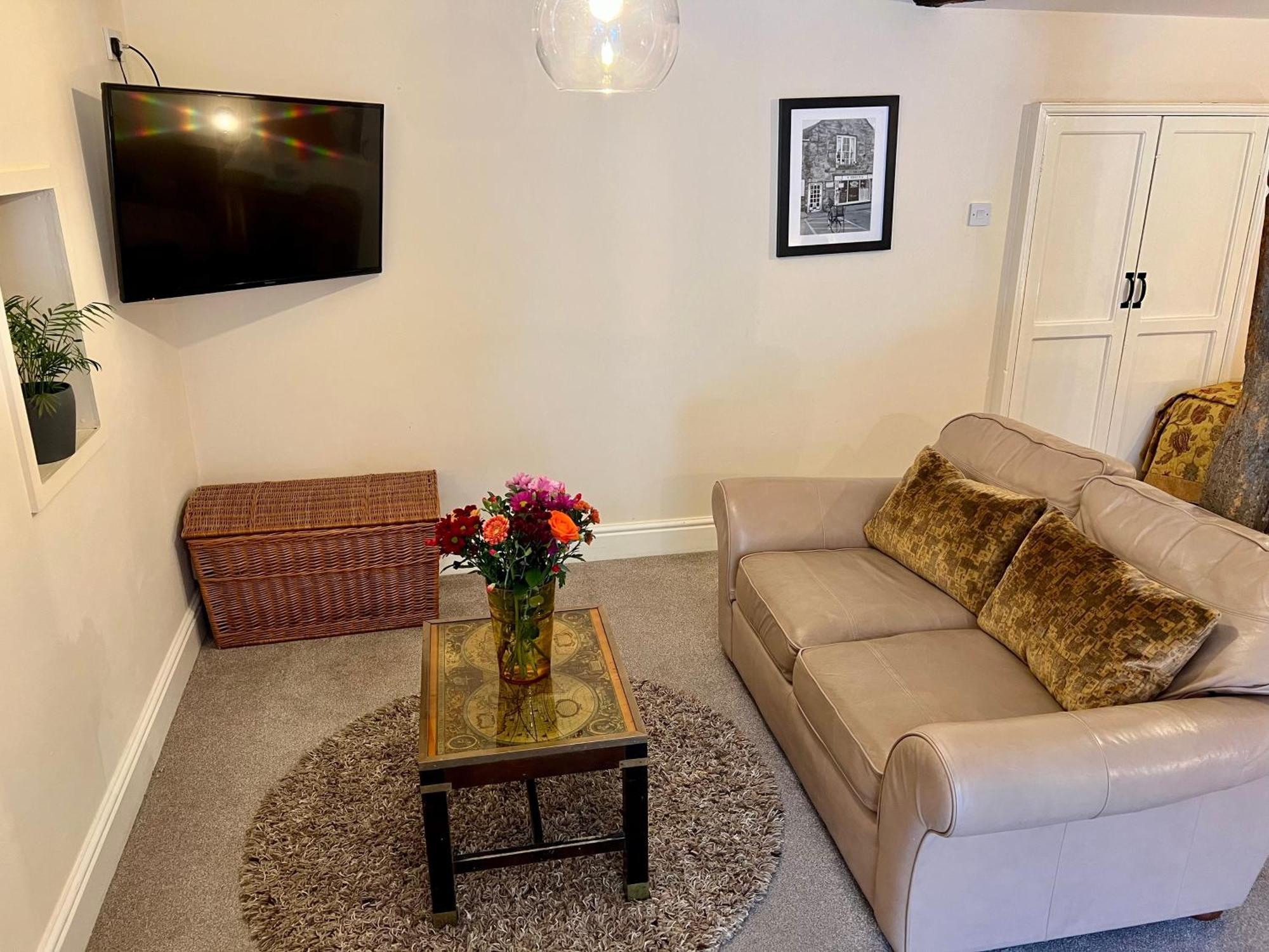 Dolgun Uchaf Historic B&B And Cottages In Snowdonia دولغيلوو المظهر الخارجي الصورة
