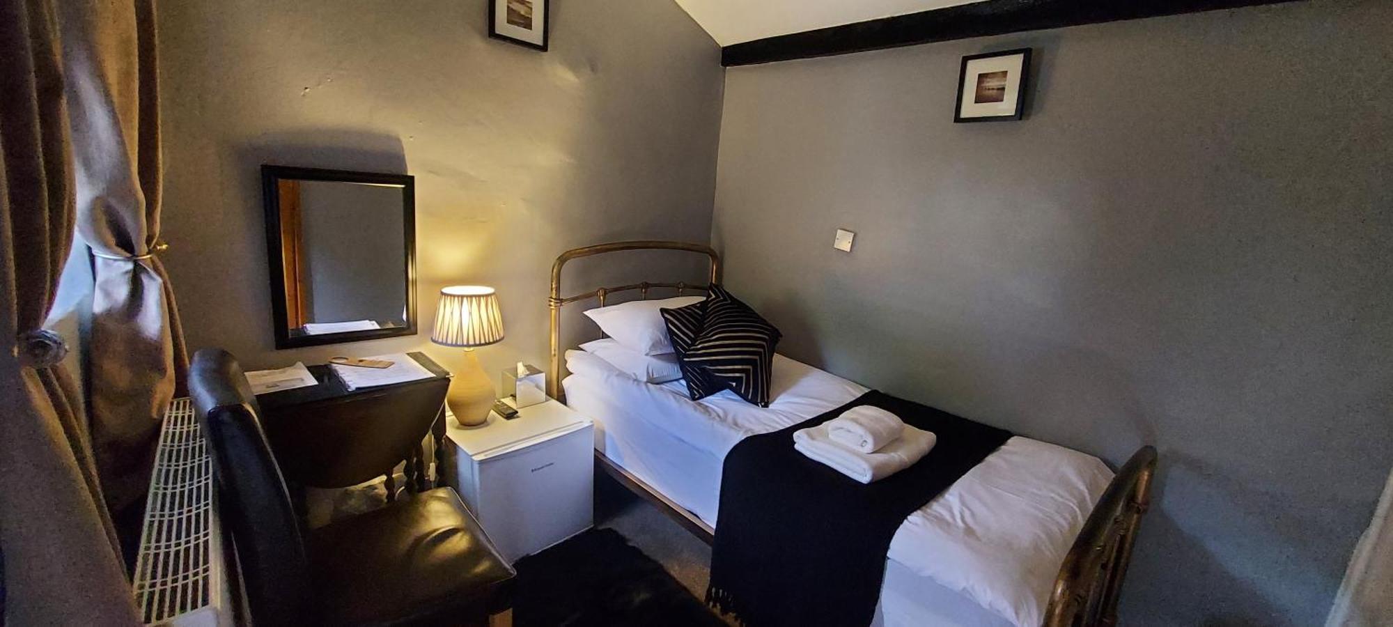 Dolgun Uchaf Historic B&B And Cottages In Snowdonia دولغيلوو المظهر الخارجي الصورة