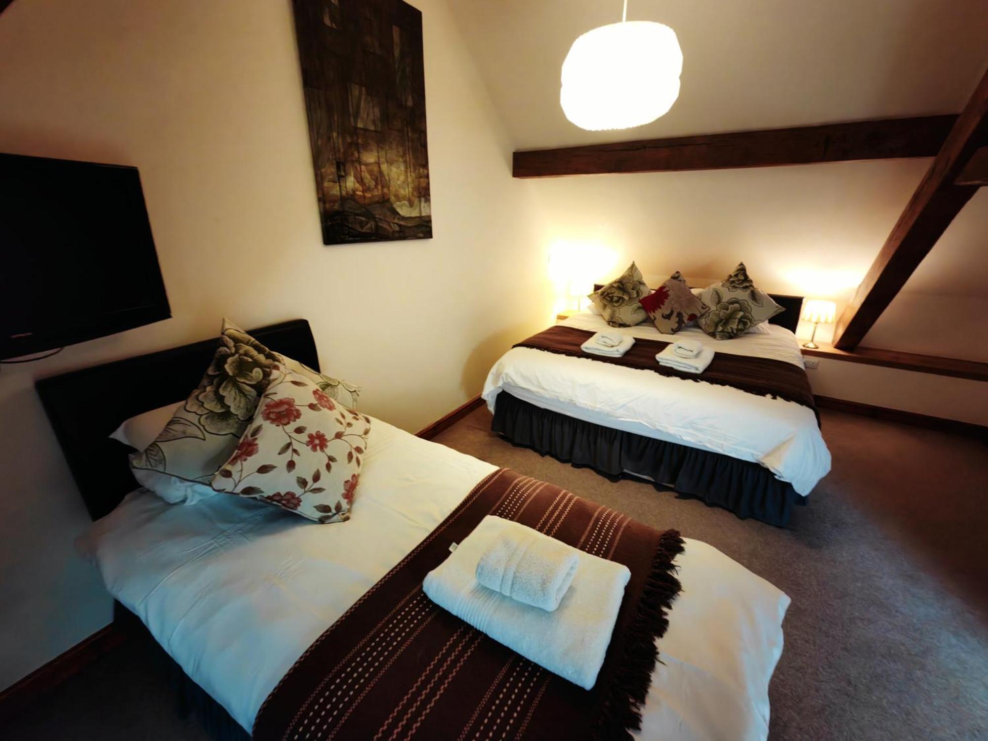 Dolgun Uchaf Historic B&B And Cottages In Snowdonia دولغيلوو المظهر الخارجي الصورة