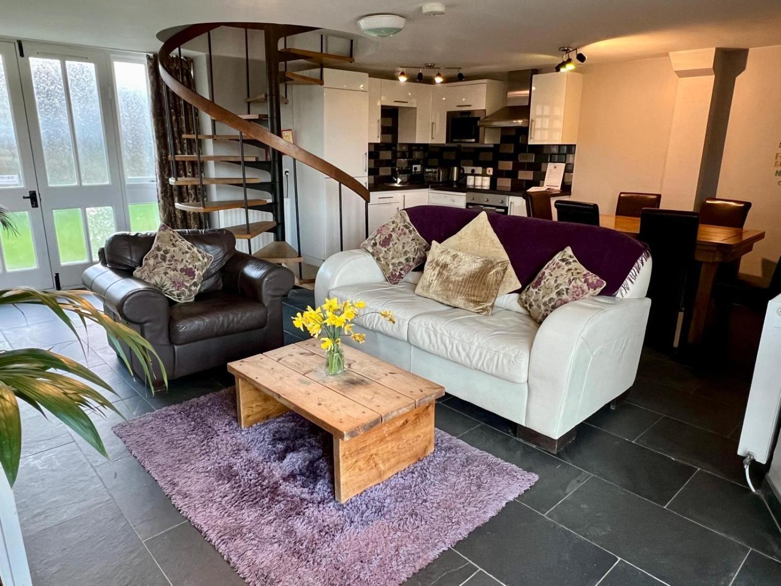 Dolgun Uchaf Historic B&B And Cottages In Snowdonia دولغيلوو المظهر الخارجي الصورة